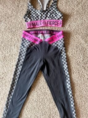 Zumba Black Leggings and sport bra with Pink 'FIERCE FEMALE' Waistband